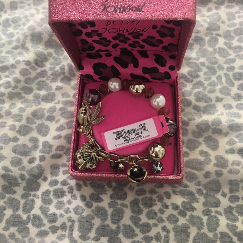 NIB Betsey Johnson charm bracelet